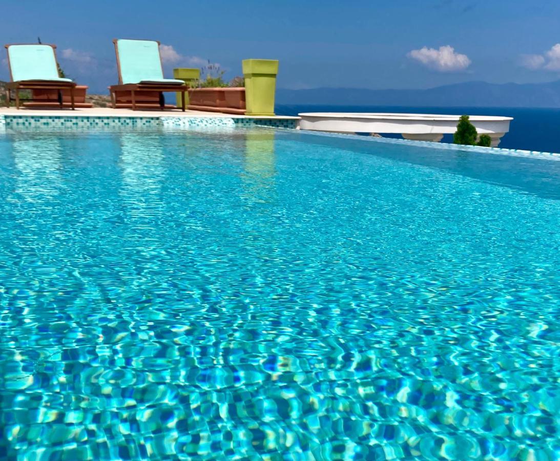 Villa Ulyana Kriaritsi - Athos Sea View & Spa Екстериор снимка