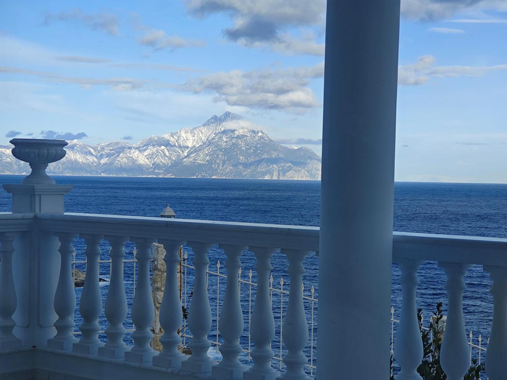 Villa Ulyana Kriaritsi - Athos Sea View & Spa Екстериор снимка