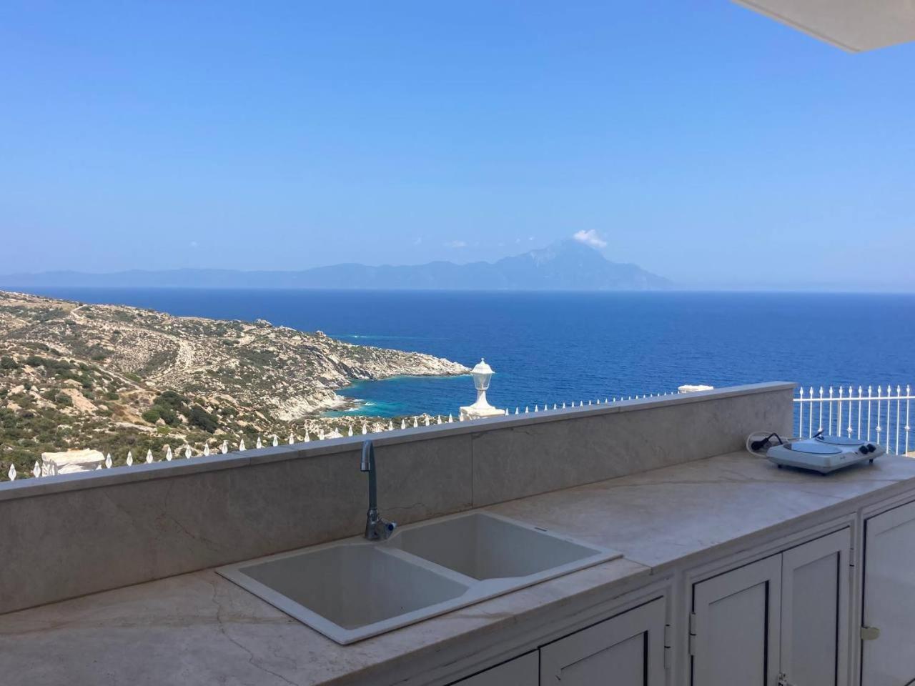 Villa Ulyana Kriaritsi - Athos Sea View & Spa Екстериор снимка